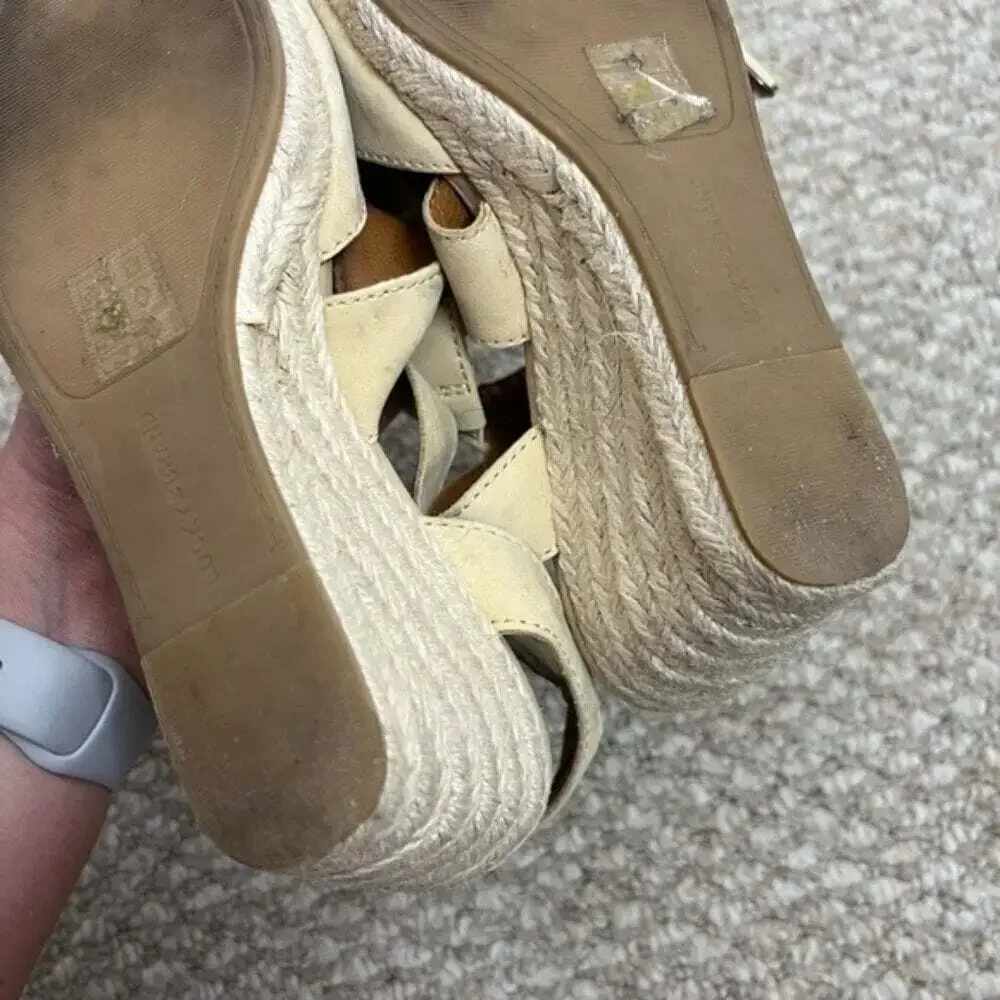 Lucky Brand  Mendona Espadrille Wedge Sandal heels size 7 cream tan
